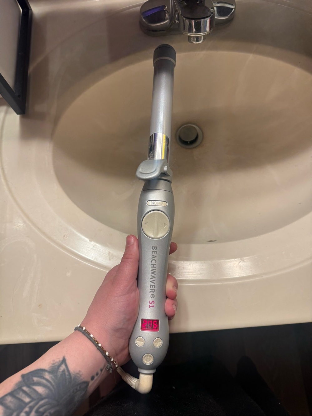 The Beachwaver Co. S1 Styling Wand